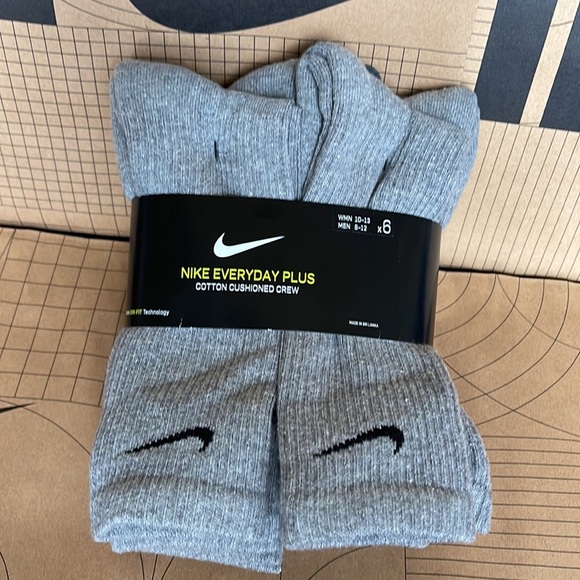 Nike Other - Nike Everyday Plus Cotton Cushioned CREW 6 pairs socks set